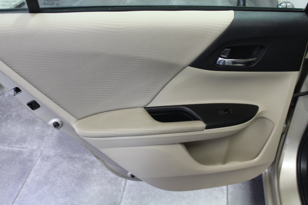 Used 2014 Honda Accord LX image 20