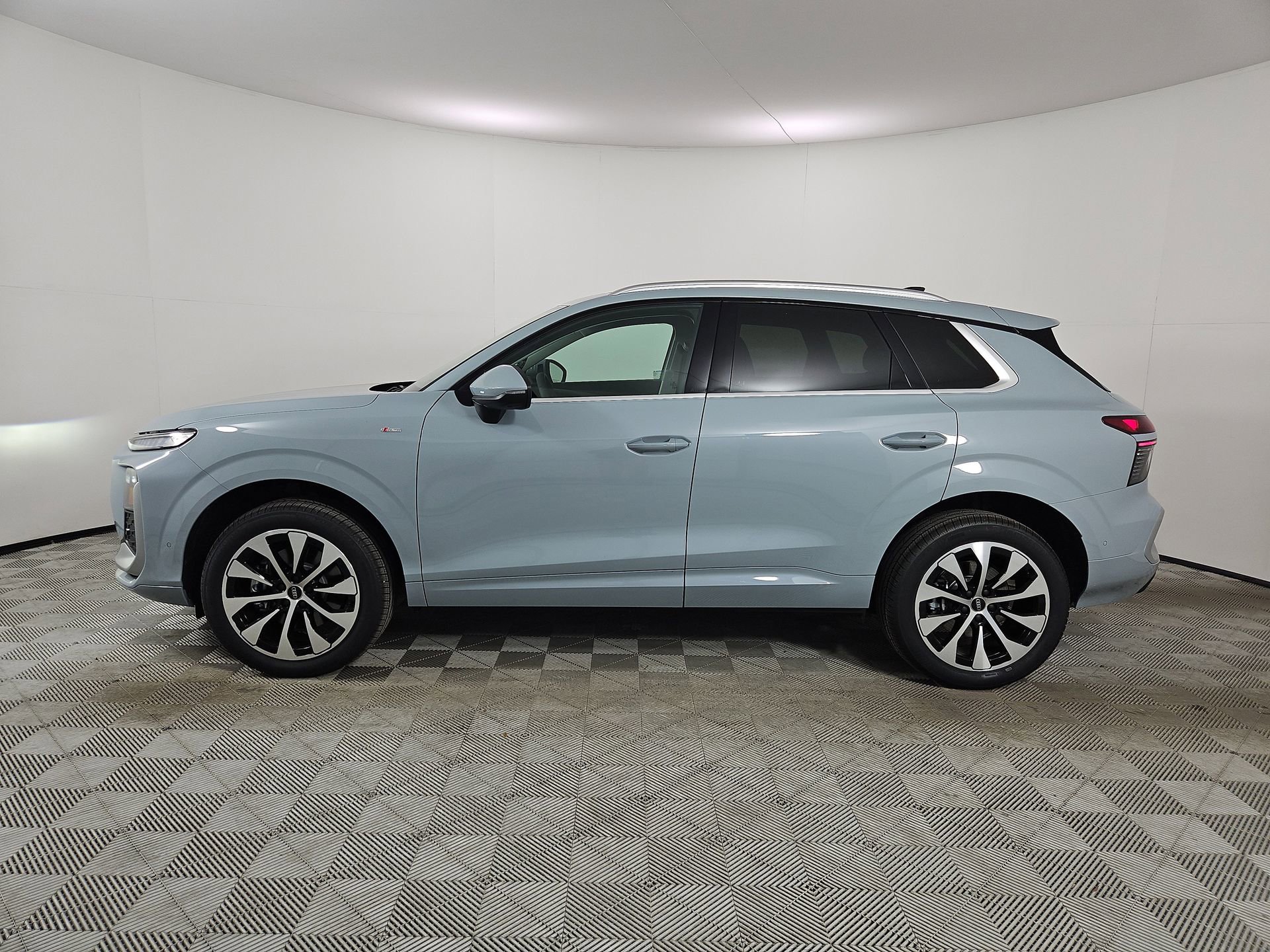 New 2026 Audi Q3 quattro 2.0T image 4