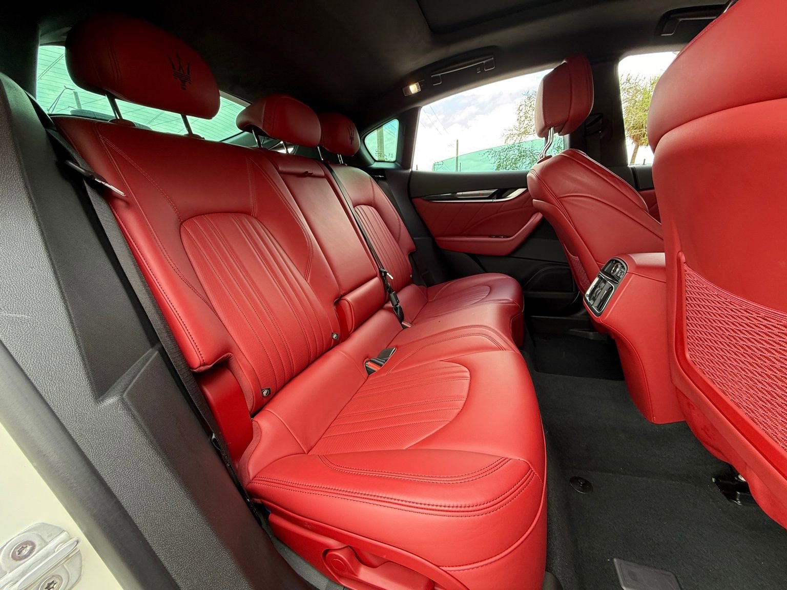 Used 2023 Maserati Levante GT AWD/4WD image 12