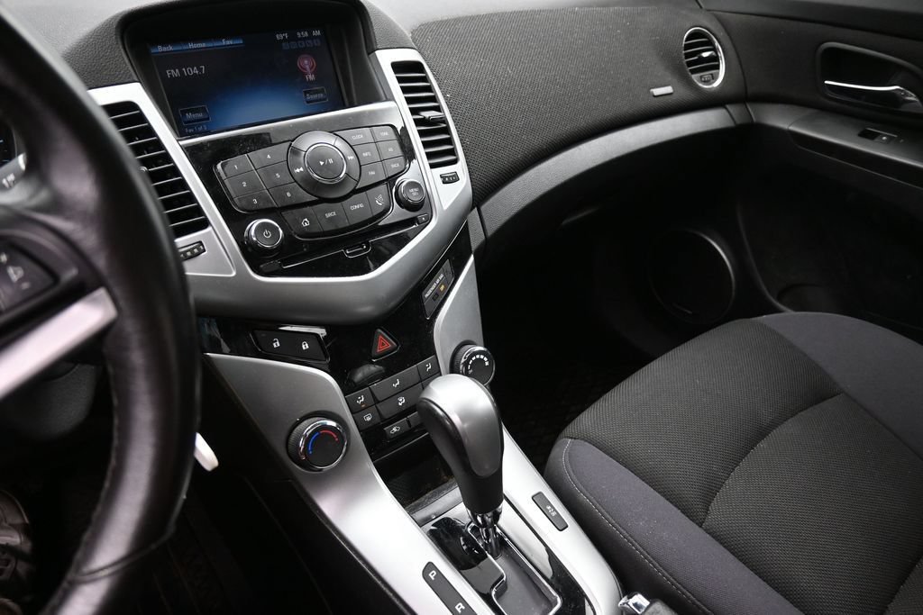 Used 2014 Chevrolet Cruze LT w/ All-Star Edition FWD image 14