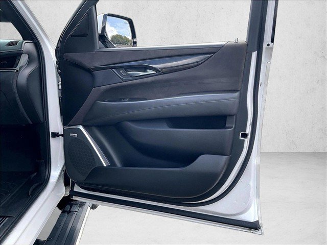 Certified 2018 Cadillac Escalade Platinum AWD/4WD image 19