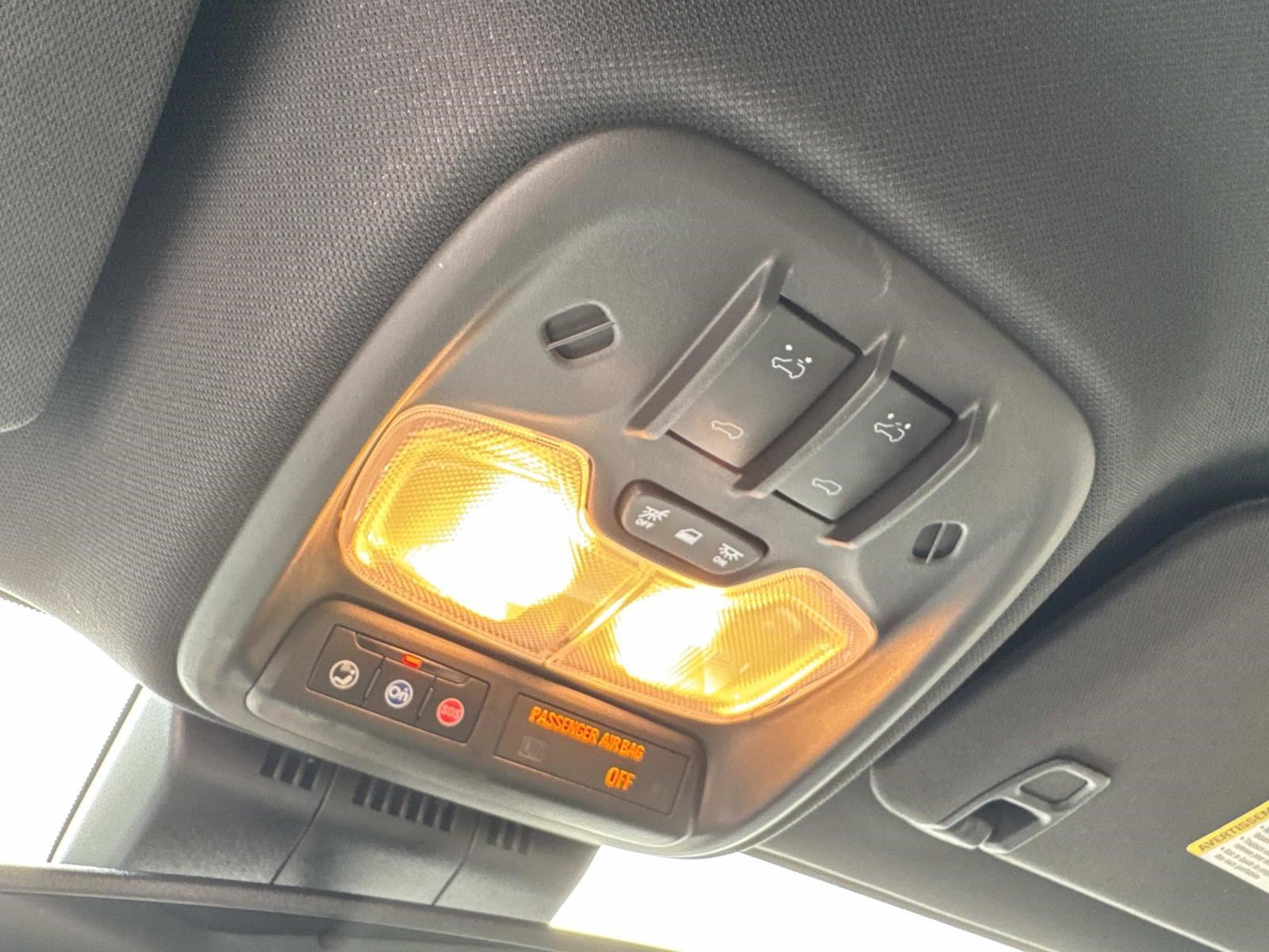 Used 2024 Chevrolet Colorado ZR2 w/ Safety Package AWD/4WD image 24