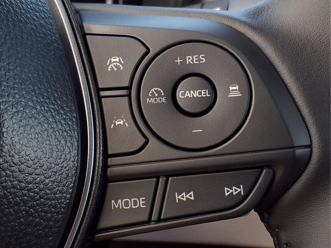 Certified 2026 Toyota Corolla SE FWD image 22