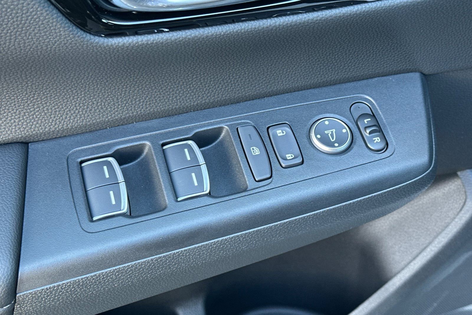 New 2026 Honda CR-V EX-L image 24