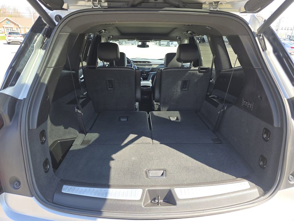 Used 2020 Cadillac XT6 Premium Luxury FWD image 11