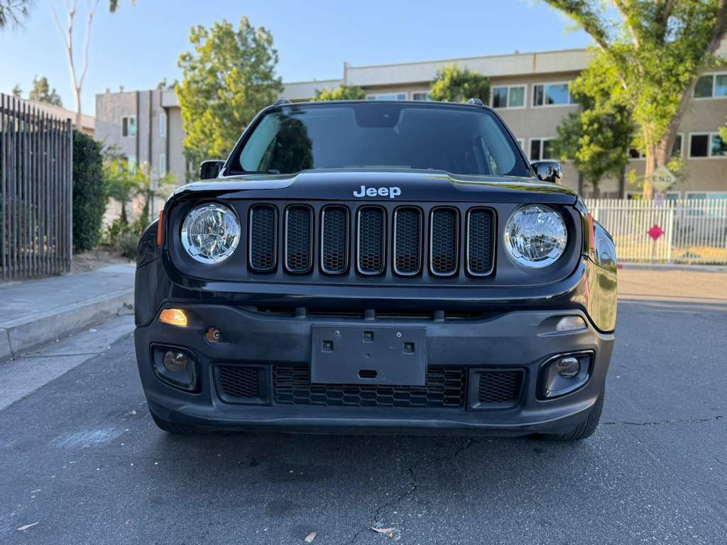 Used 2017 Jeep Renegade Altitude image 4