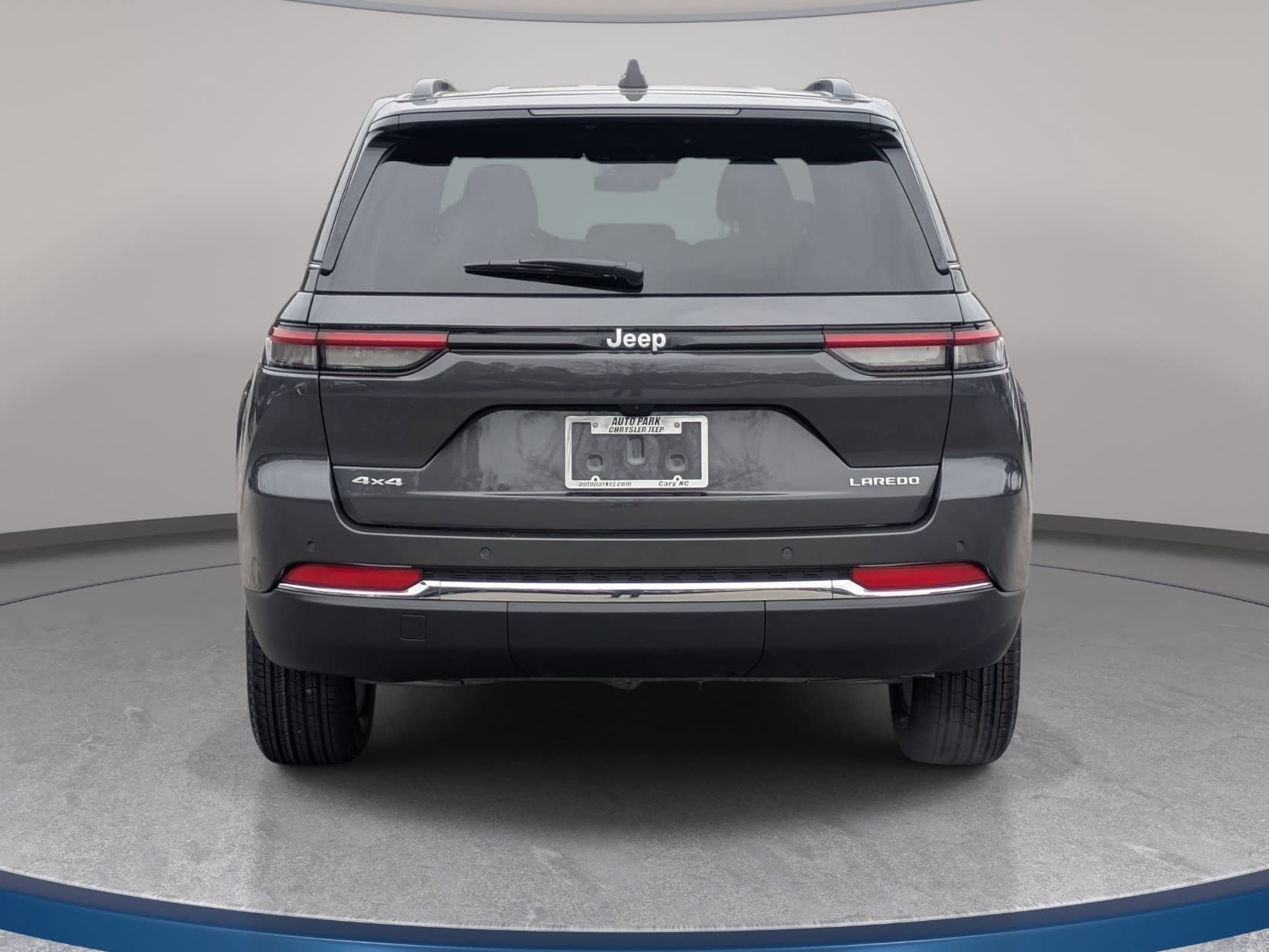 New 2026 Jeep Grand Cherokee Laredo X AWD/4WD image 6