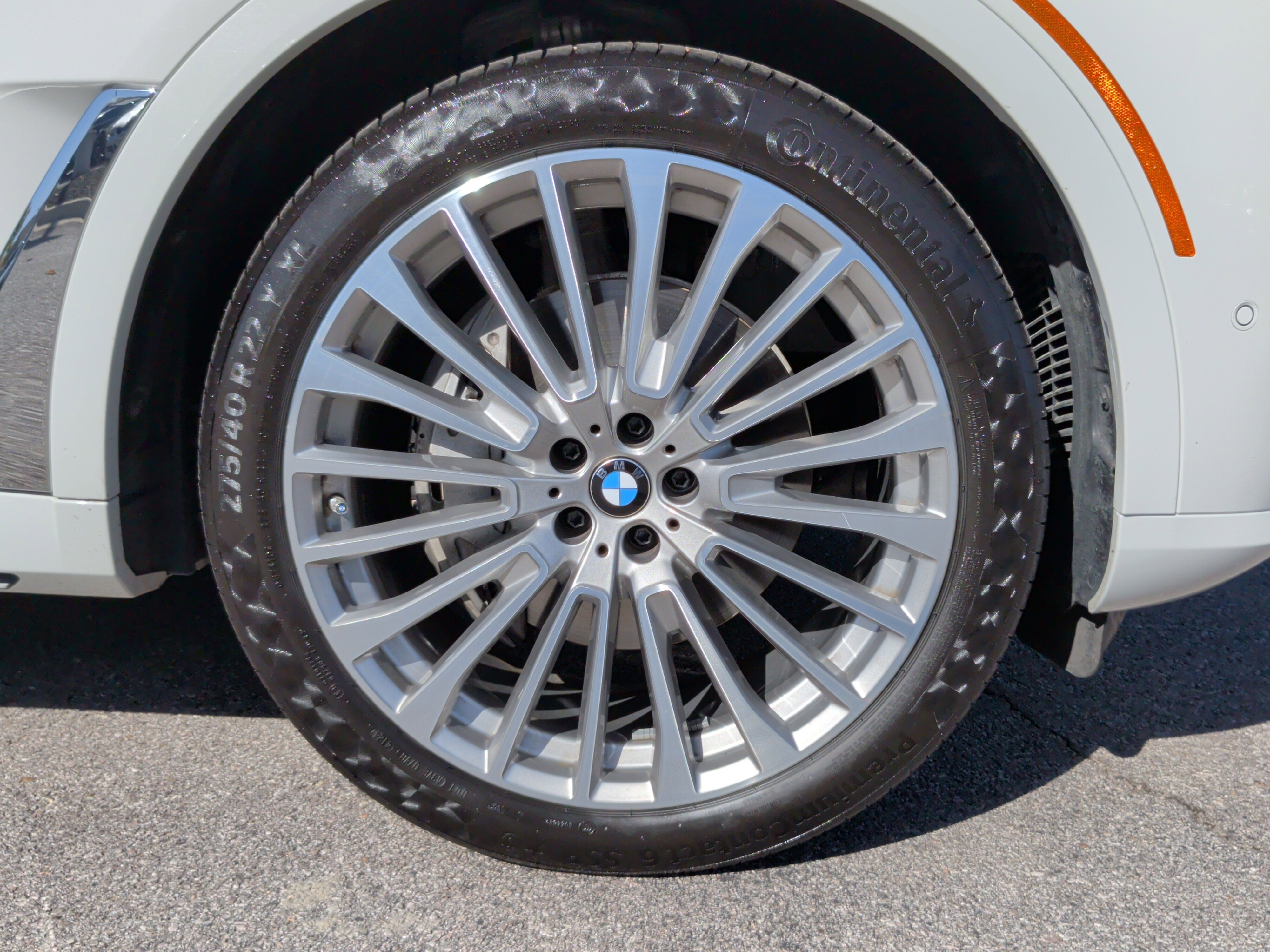 Certified 2025 BMW X7 xDrive40i w/ Premium Package image 13