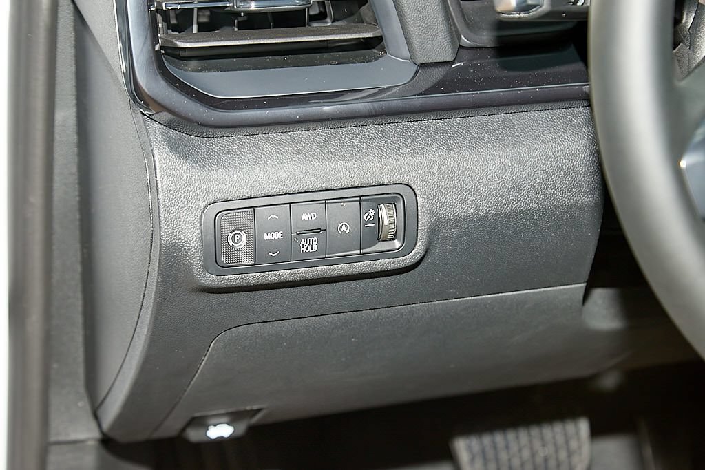 New 2027 GMC Terrain AT4 w/ Technology Package II AWD/4WD image 21