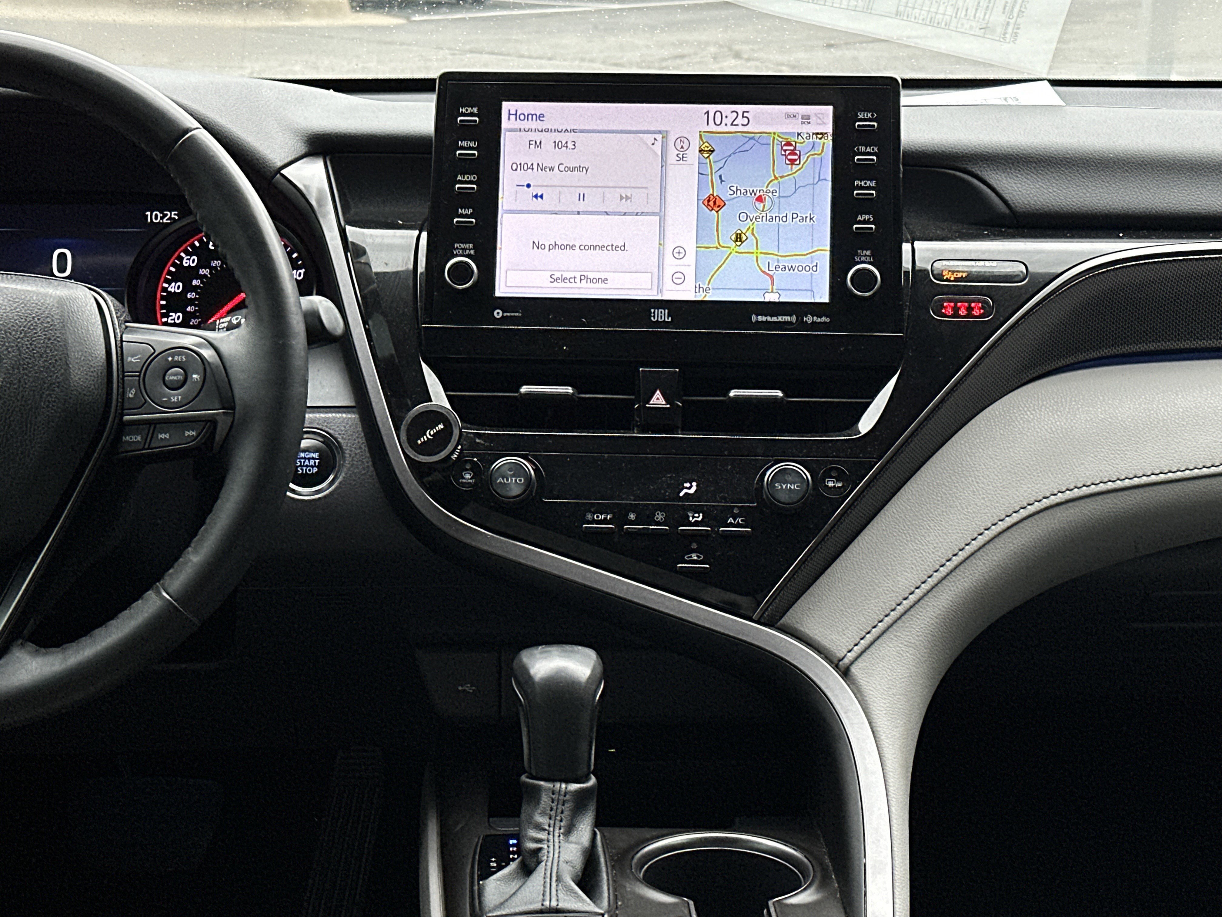 Used 2023 Toyota Camry XSE w/ Navigation Package FWD image 23