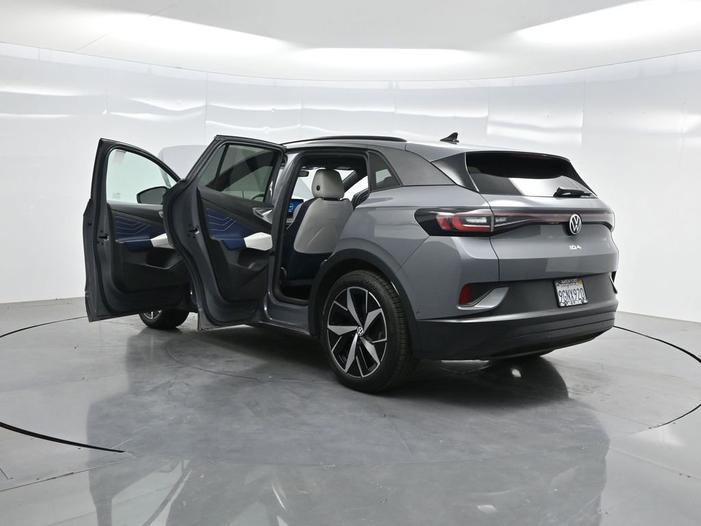 Used 2023 Volkswagen ID.4 Pro S image 38