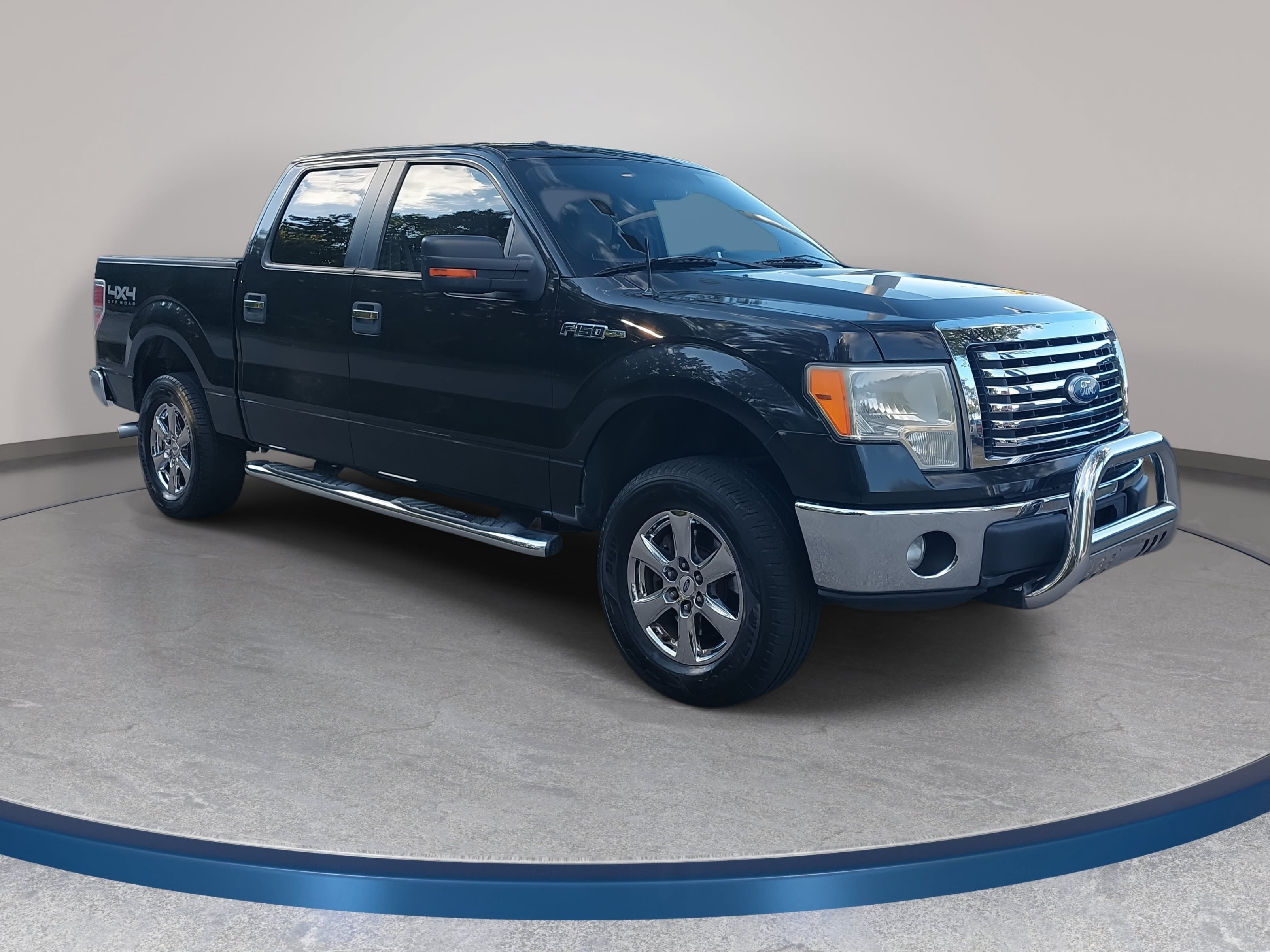 Used 2011 Ford F150 XLT w/ XLT Chrome Pkg AWD/4WD image 3