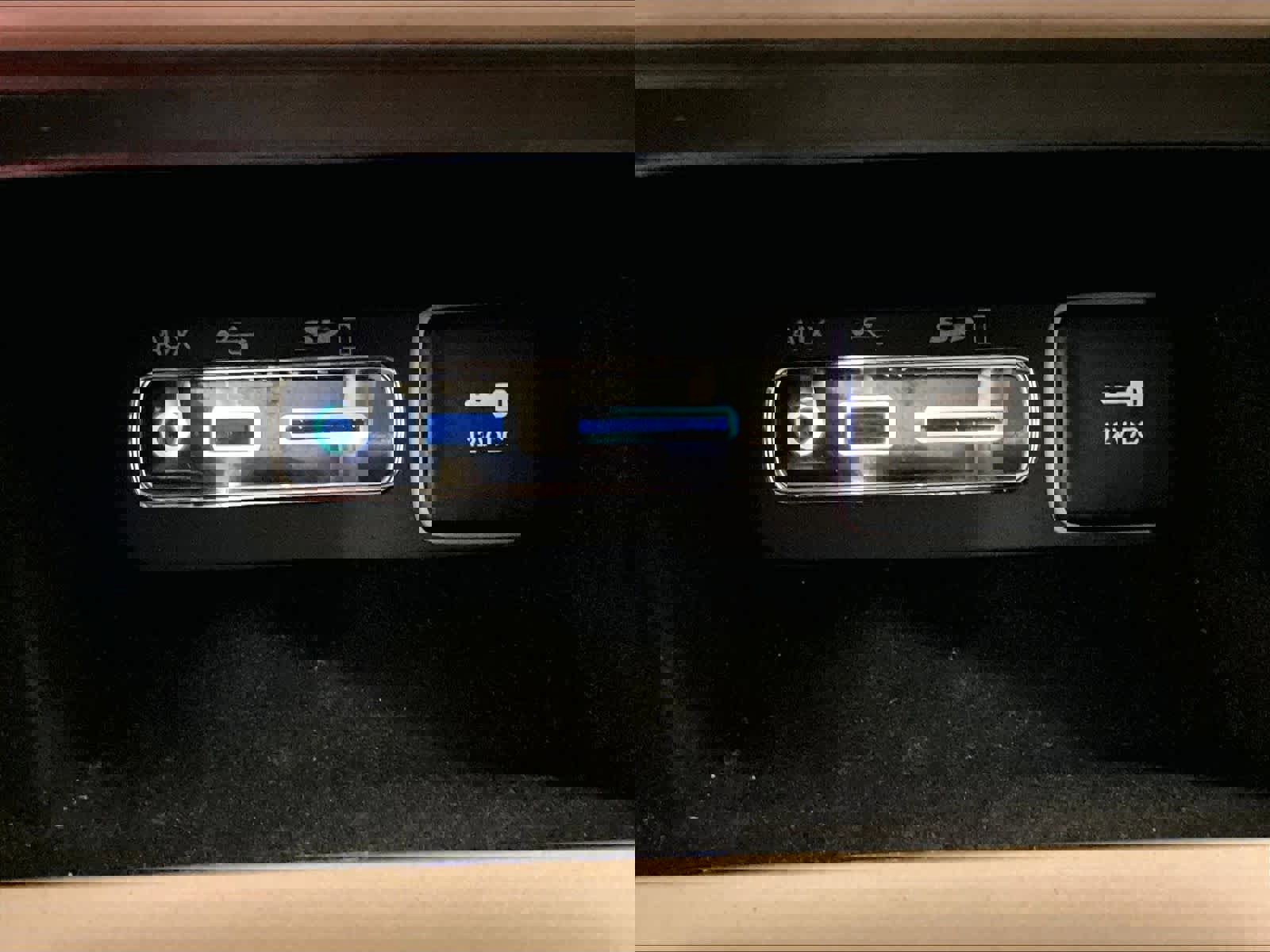 Used 2017 Jeep Grand Cherokee Overland image 27