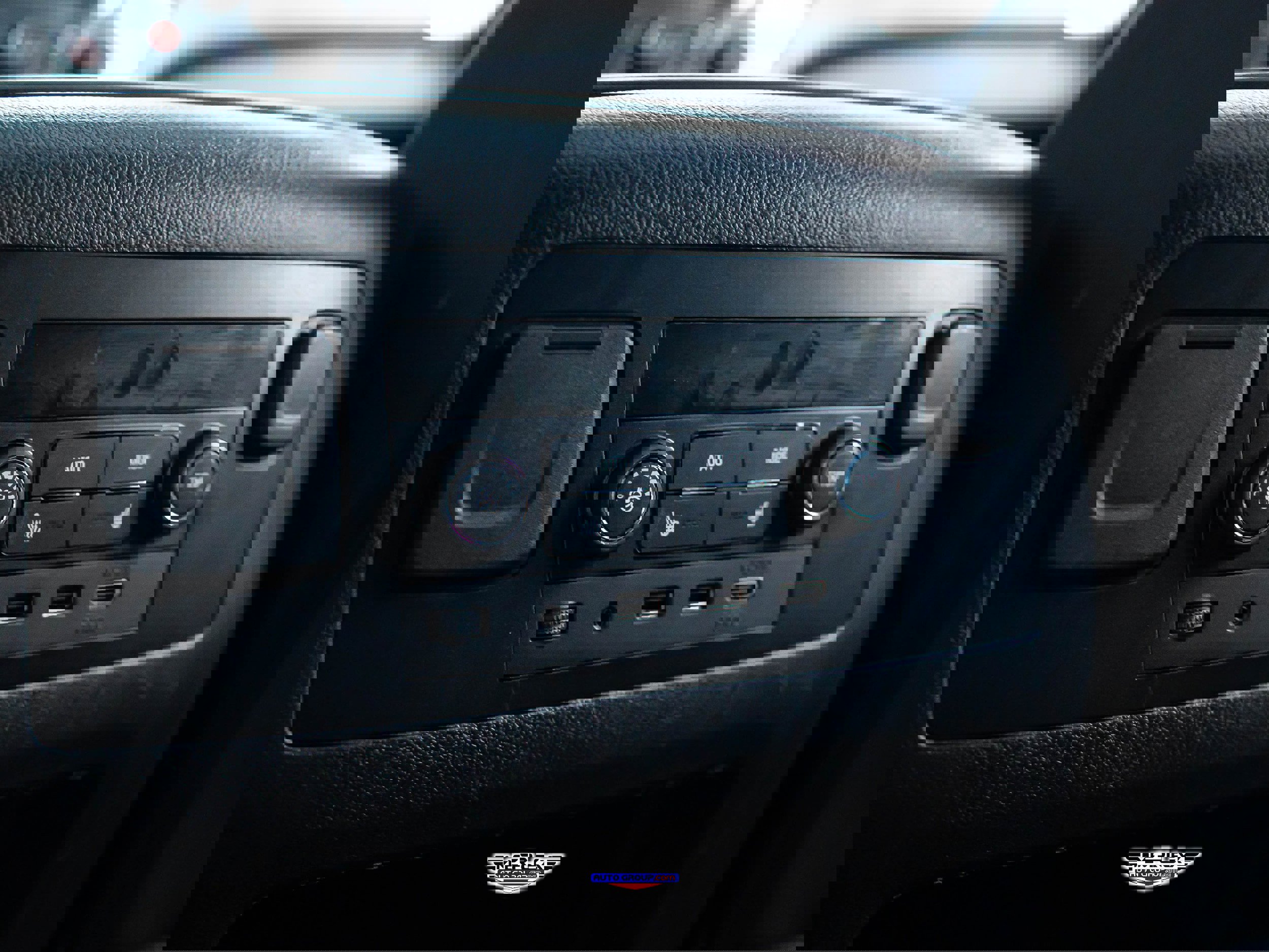 Used 2017 Chevrolet Suburban Premier image 23