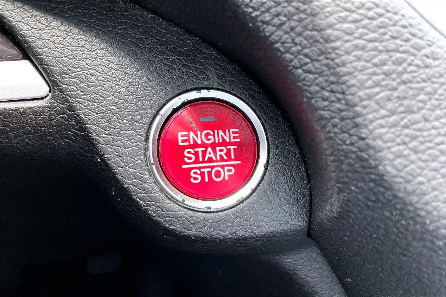 Used 2017 Acura TLX FWD image 33