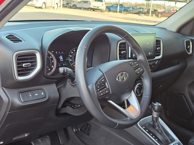 Used 2022 Hyundai Venue SEL w/ Cargo Package FWD image 10