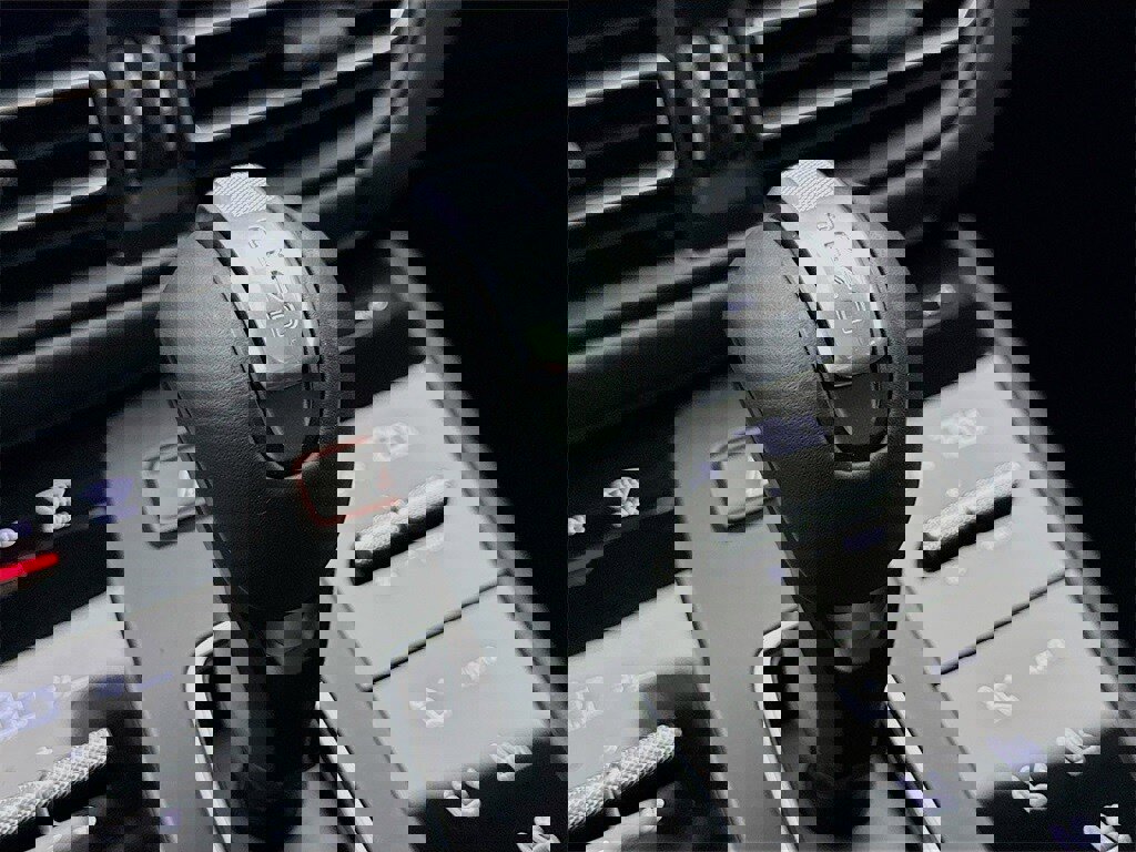 New 2026 Porsche Macan GTS image 23