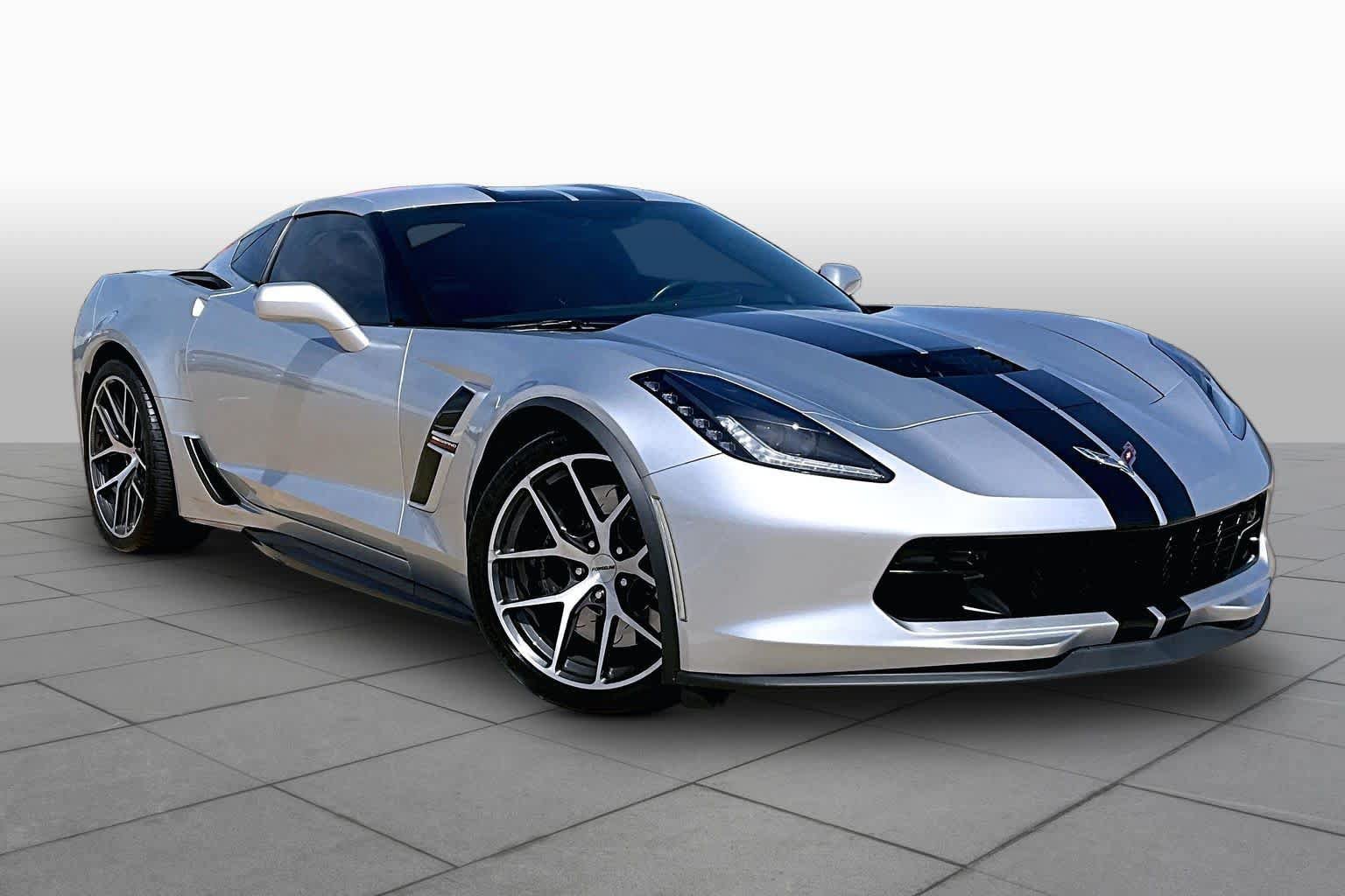 Used 2018 Chevrolet Corvette Grand Sport RWD image 3