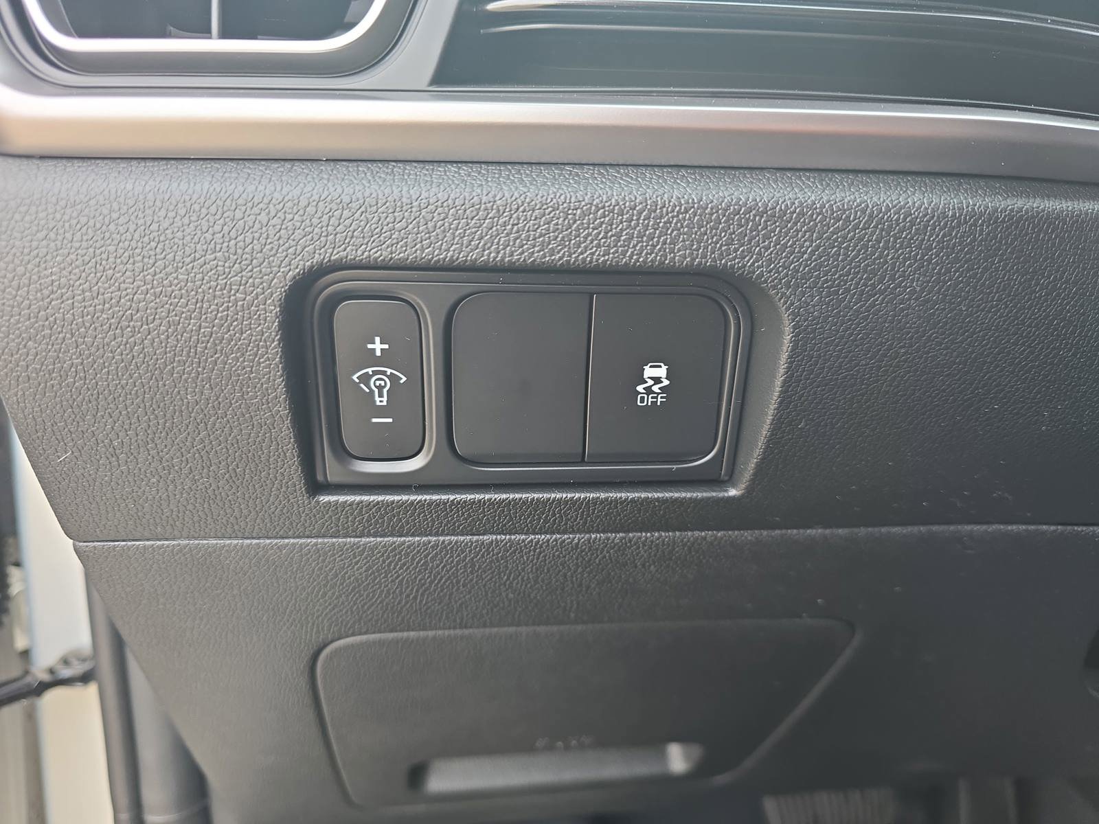 New 2026 Kia Sorento LX FWD image 28