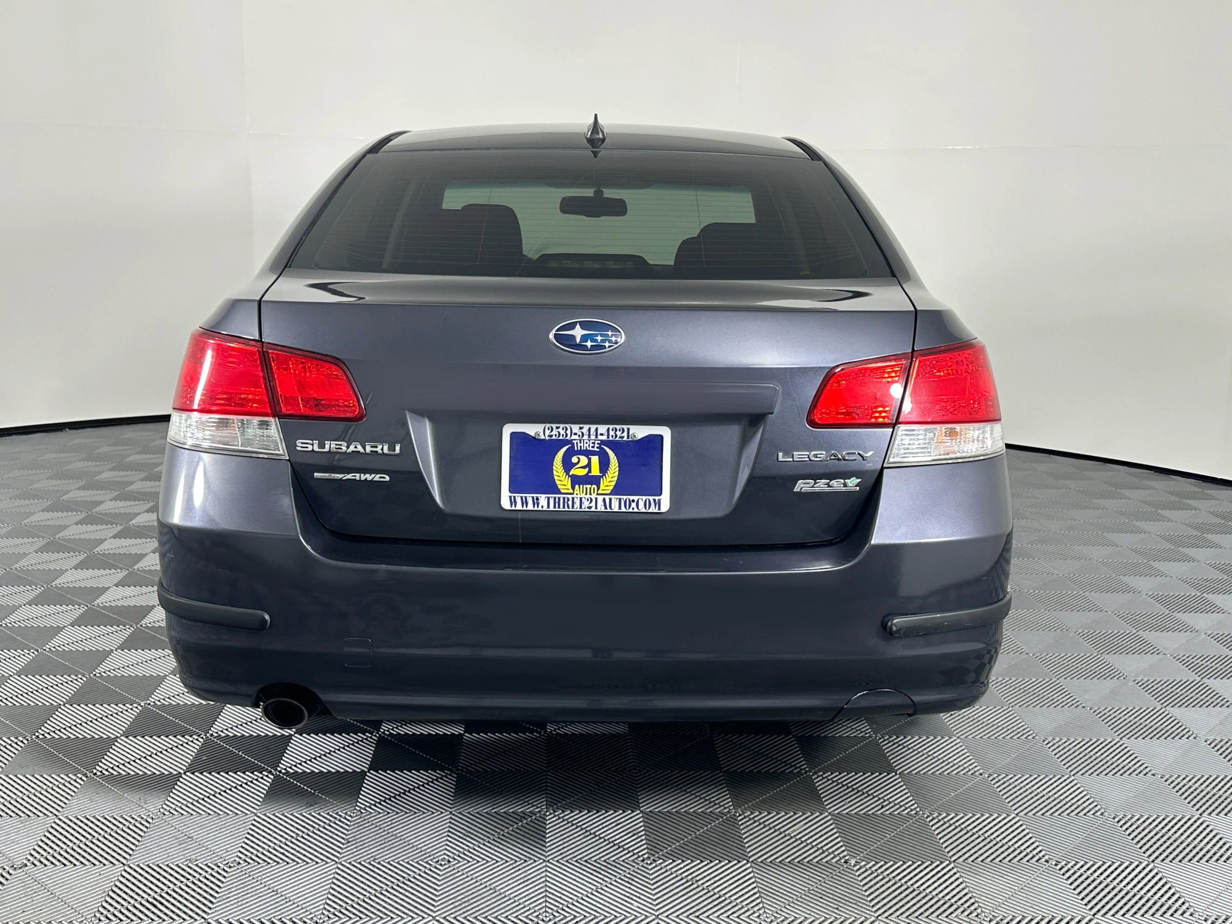 Used 2011 Subaru Legacy 2.5i Premium image 10