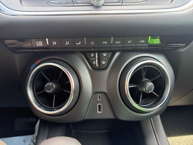 Certified 2023 Chevrolet Blazer LT FWD image 30