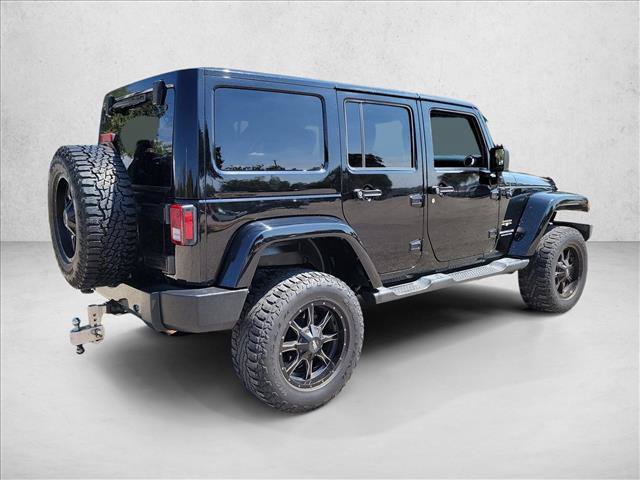 Used 2017 Jeep Wrangler Unlimited Sahara w/ Connectivity Group AWD/4WD image 5