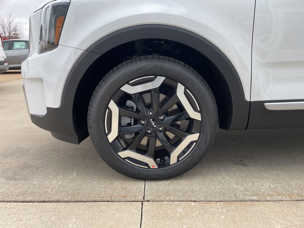 New 2025 Kia Telluride S image 17