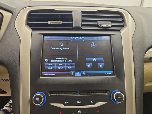 Used 2013 Ford Fusion SE FWD image 23