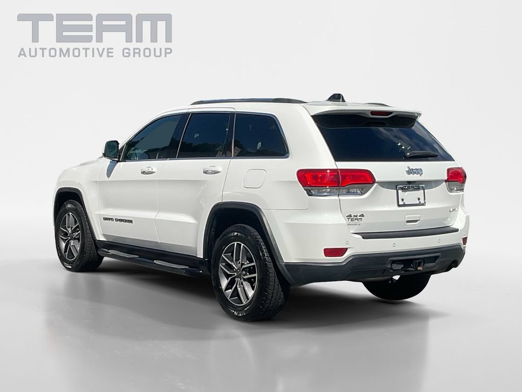 Used 2019 Jeep Grand Cherokee Laredo w/ Laredo X Package AWD/4WD image 5
