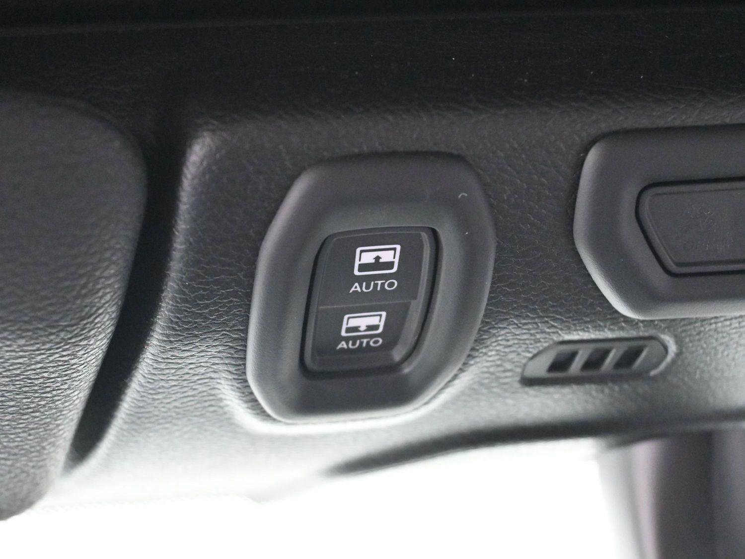 Used 2022 Jeep Wrangler Unlimited Rubicon 4xe image 27