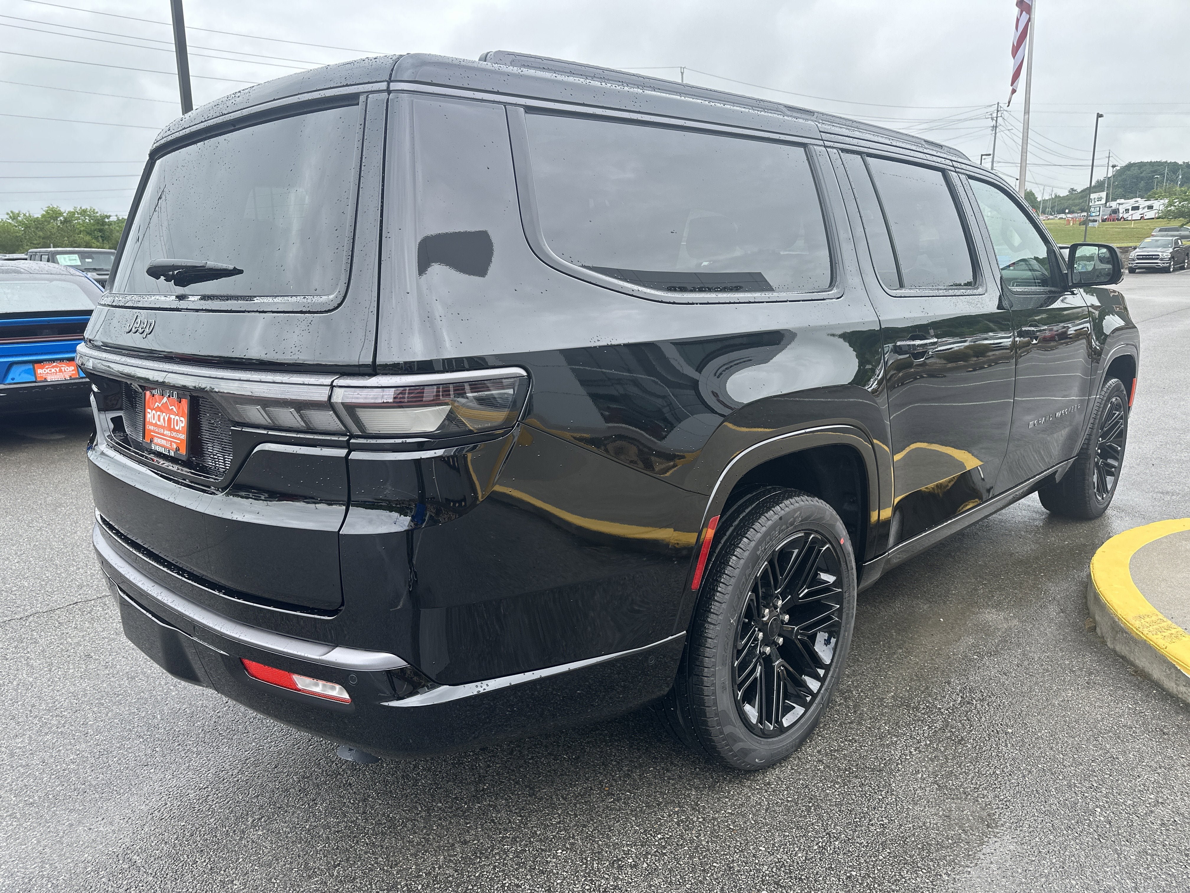 New 2026 Jeep Grand Wagoneer L Limited AWD/4WD image 7