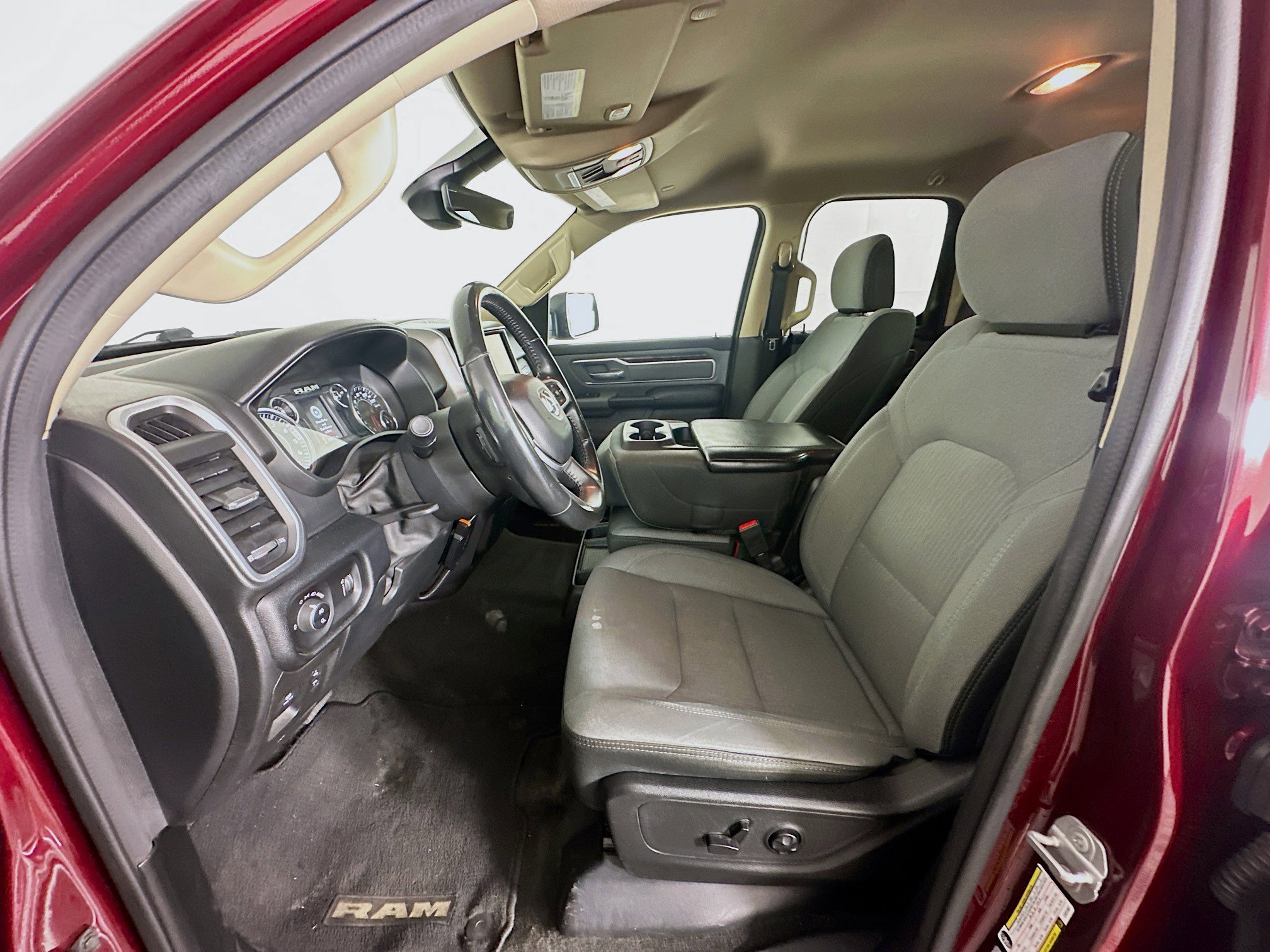 Used 2020 RAM 1500 Big Horn AWD/4WD image 13