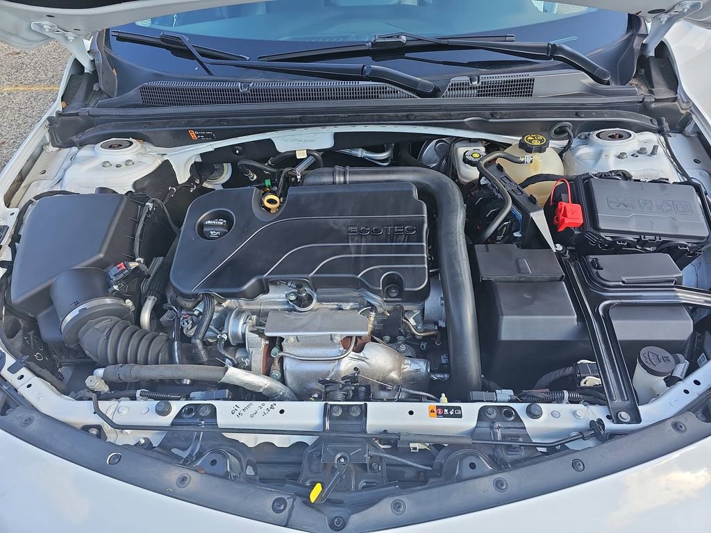 Used 2018 Chevrolet Malibu LT w/ Leather Package image 29