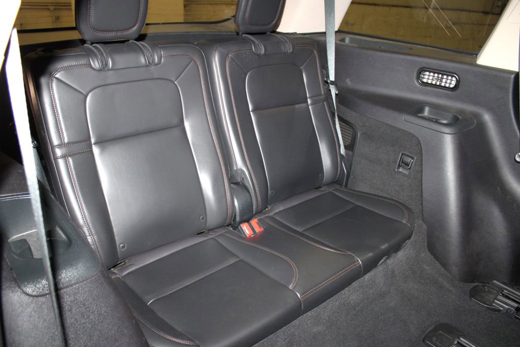 Used 2021 Lincoln Aviator Reserve w/ Equipment Group 201A image 41