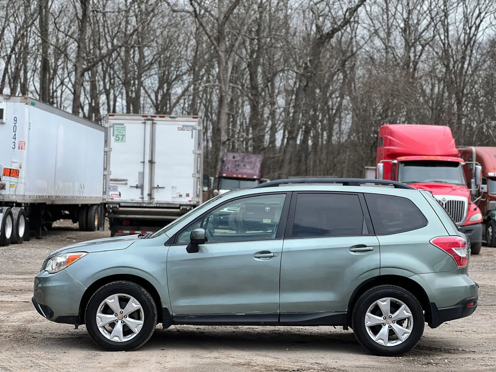 Used 2015 Subaru Forester 2.5i Premium w/ All-Weather Package image 3