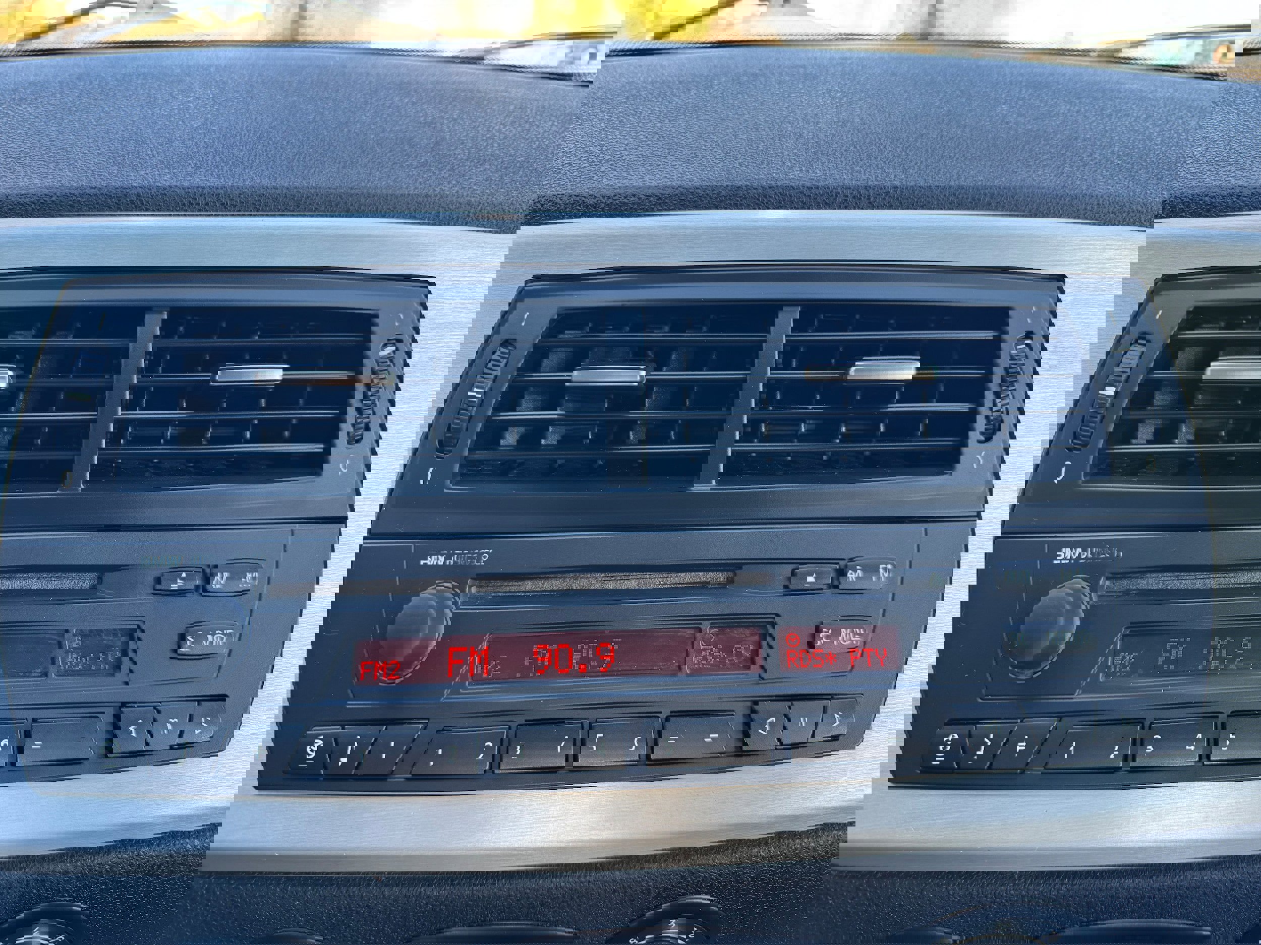 Used 2006 BMW Z4 3.0i image 23