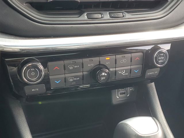 Used 2023 Jeep Compass High Altitude AWD/4WD image 28