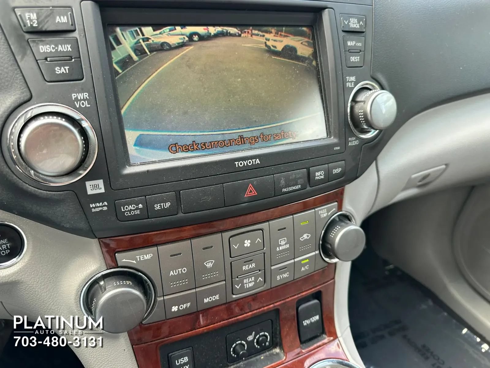 Used 2012 Toyota Highlander Limited w/ Tow Pkg AWD/4WD image 22