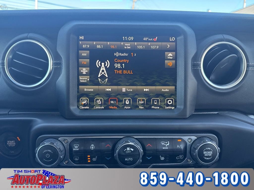 Used 2023 Jeep Wrangler Unlimited Sahara w/ Cold Weather Group AWD/4WD image 18