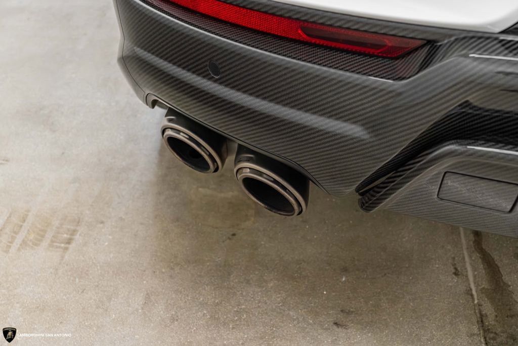 Used 2023 Lamborghini Urus Performante AWD/4WD image 20