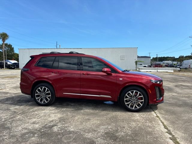 Used 2023 Cadillac XT6 Sport w/ Technology Package AWD/4WD image 2