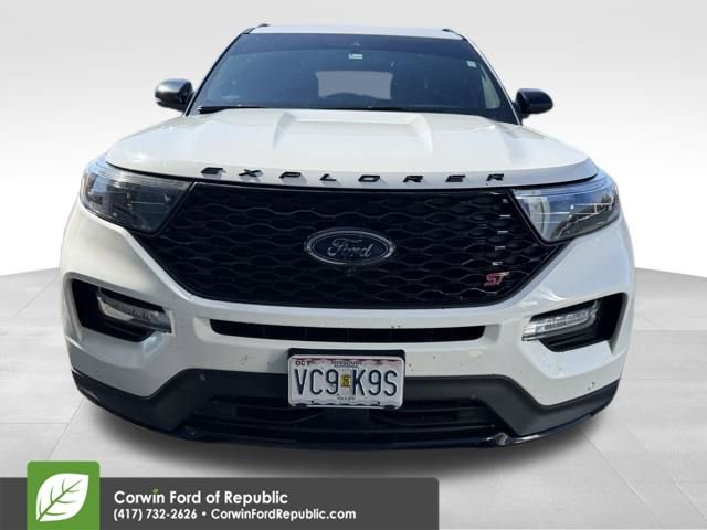 Used 2020 Ford Explorer ST w/ ST Street Pack image 3