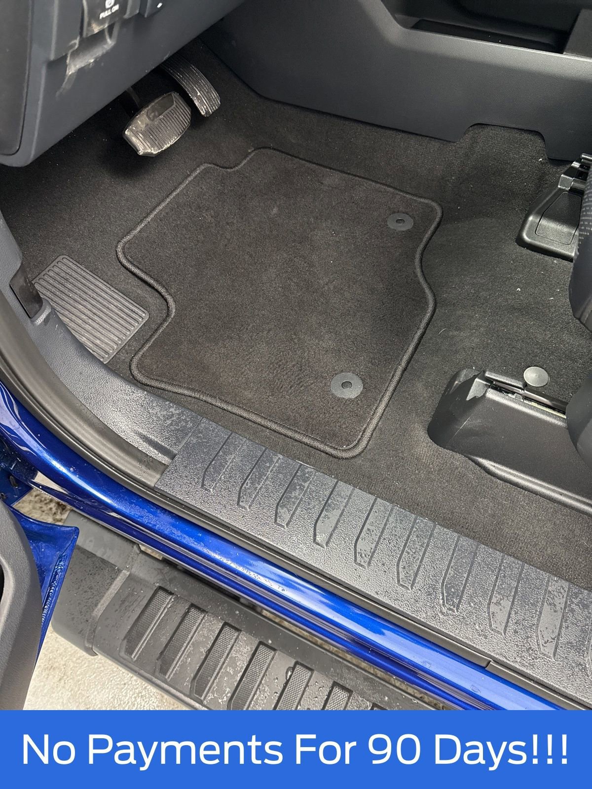 New 2026 Ford F250 Lariat w/ Black Appearance Package image 18