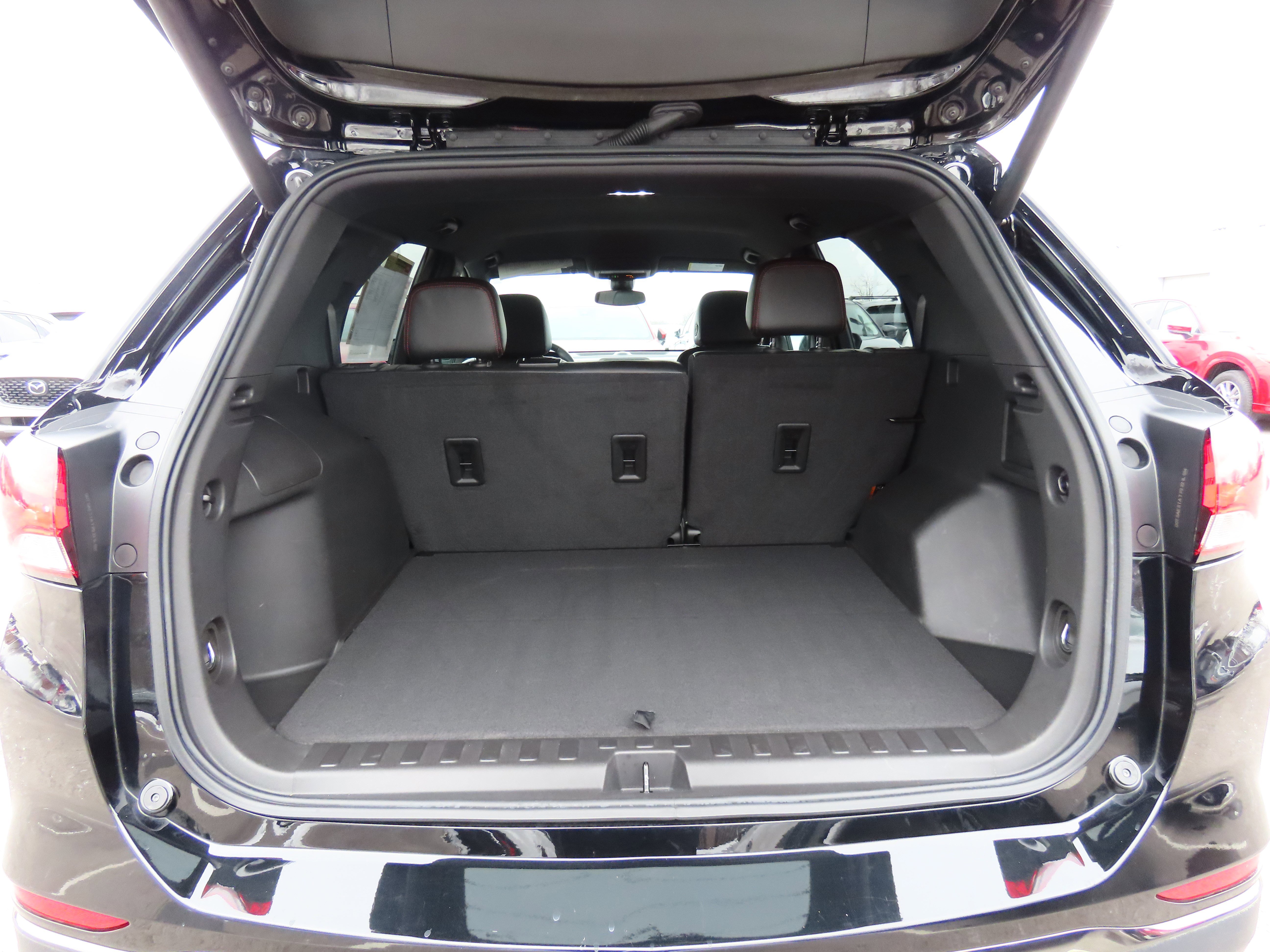 Used 2023 Chevrolet Equinox RS w/ LPO, Floor Liner Package image 20