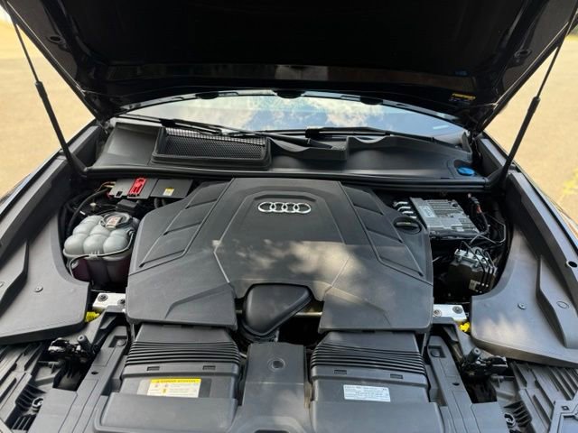 Used 2021 Audi Q8 Premium Plus w/ Premium Plus Package AWD/4WD image 35