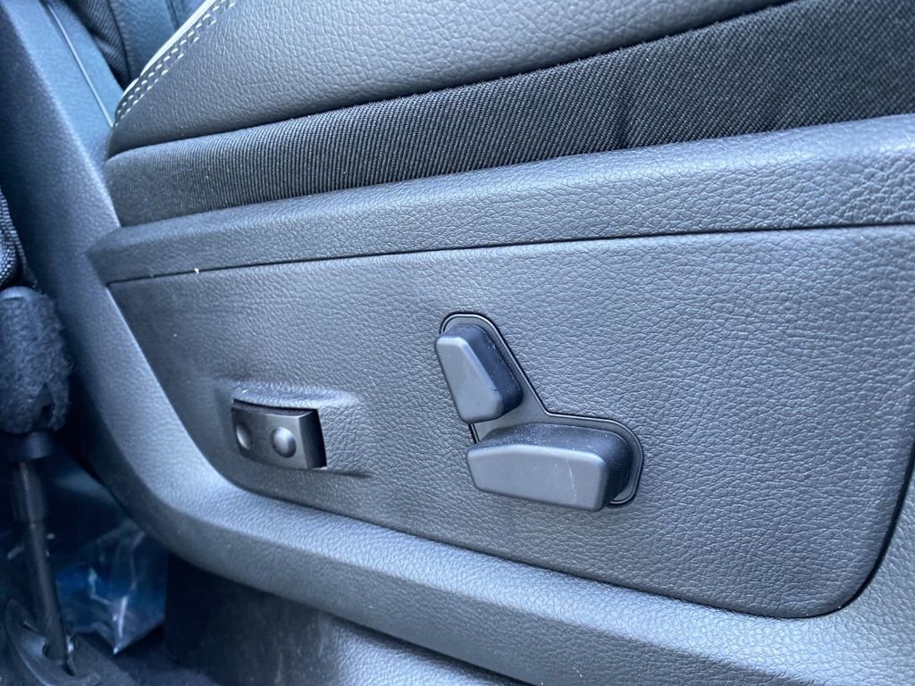 New 2026 RAM 2500 Laramie w/ Night Edition image 11