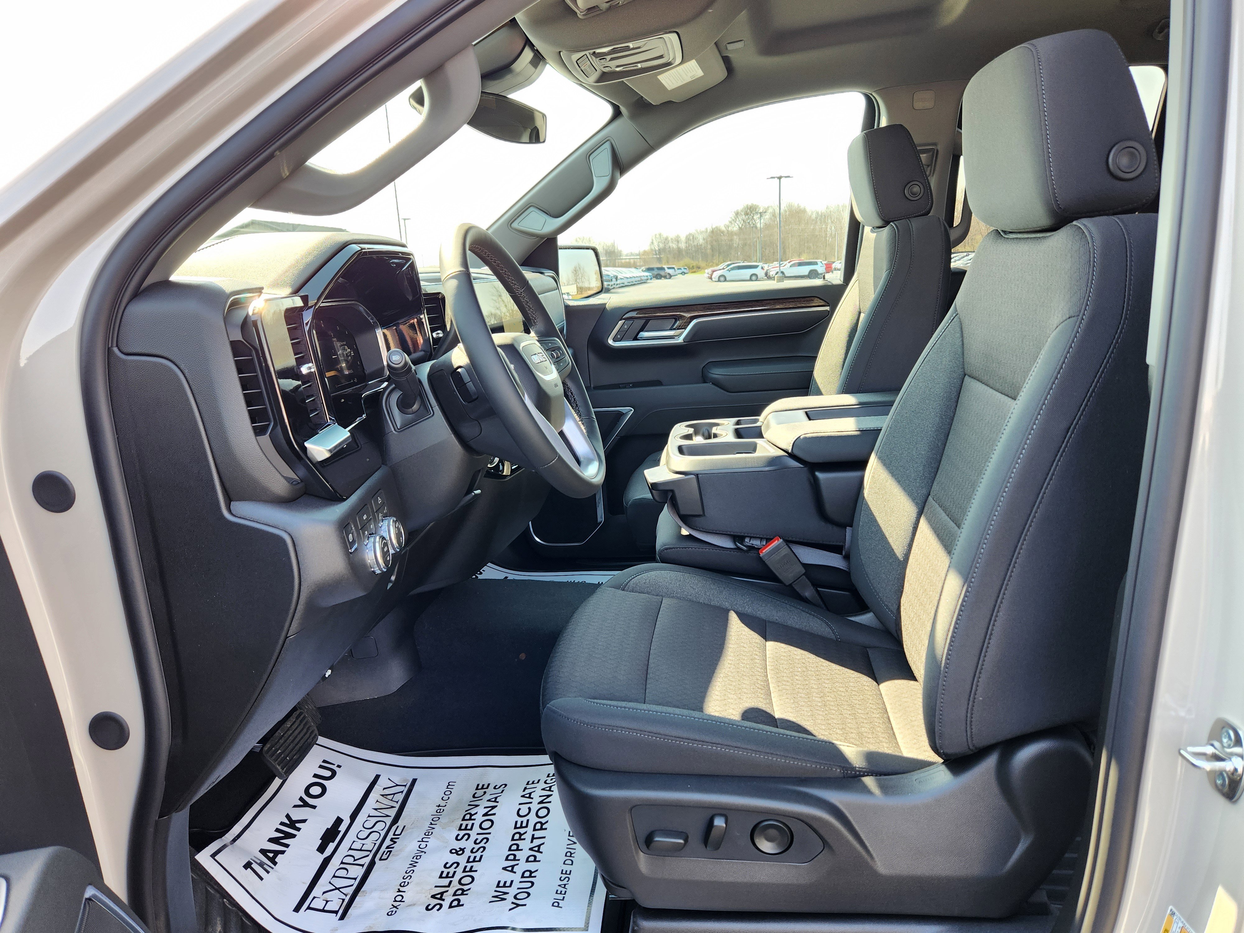 New 2026 GMC Sierra 1500 SLE AWD/4WD image 9