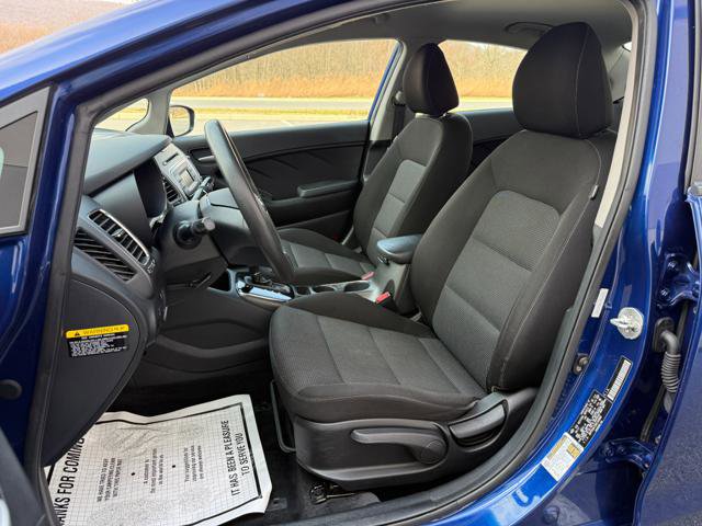 Used 2017 Kia Forte LX image 10