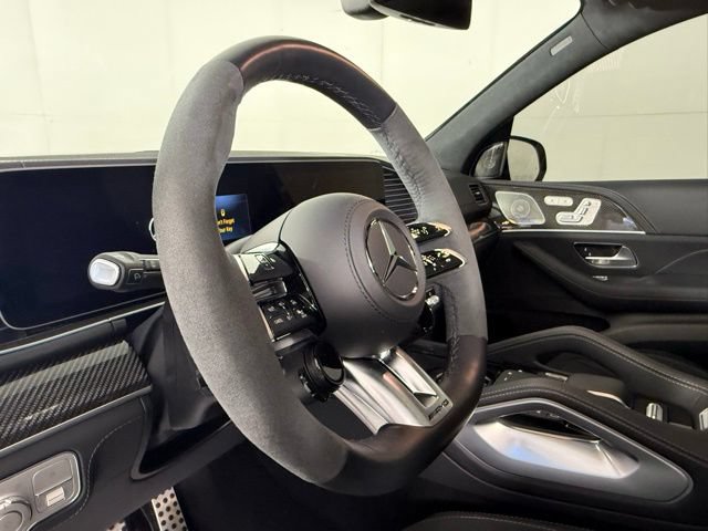 Used 2025 Mercedes-Benz GLS 63 AMG 4MATIC image 16