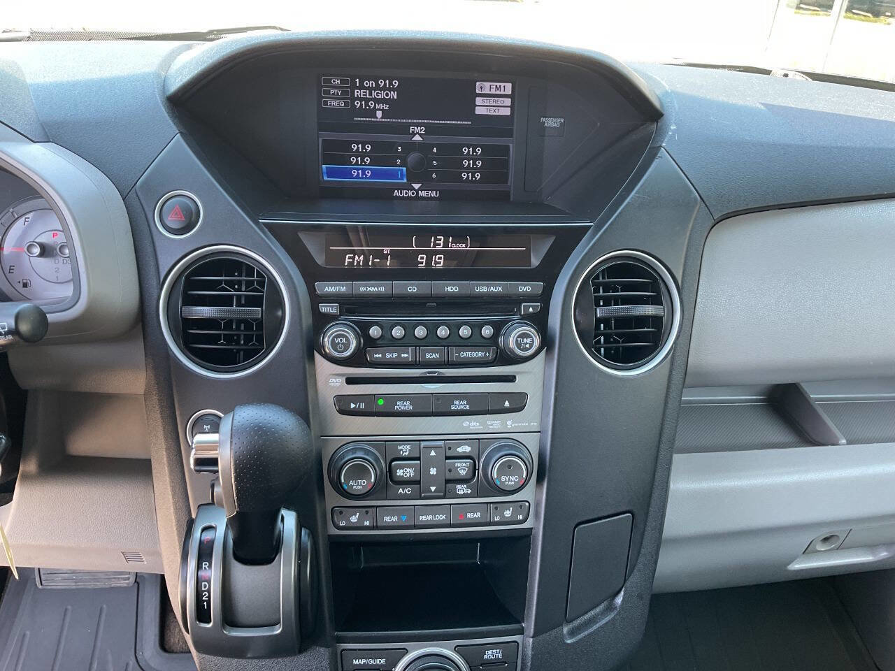 Used 2013 Honda Pilot Touring image 24
